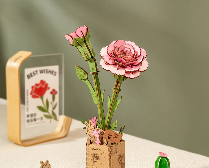 Rowood Wooden Pink Carnation