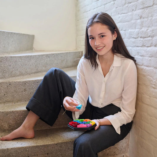 SmartGames IQ Deluxe: Hexagon - Featuring a Deluxe Travel Case and 120 Challenges for Ages 14-Adult