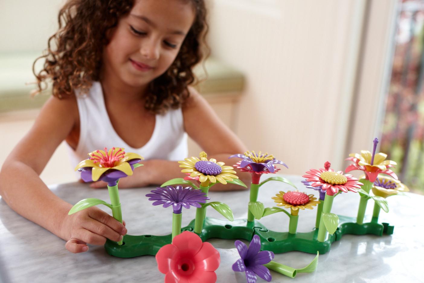 Green Toy Build a Bouquet
